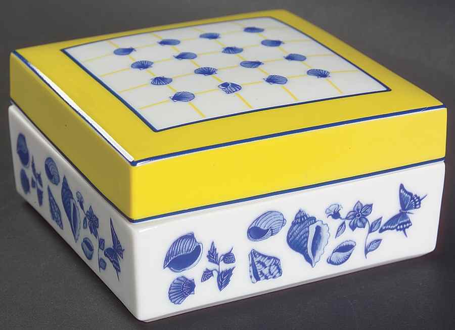 Costa Azzurra Cigarette Box & Lid by Lynn Chase-1