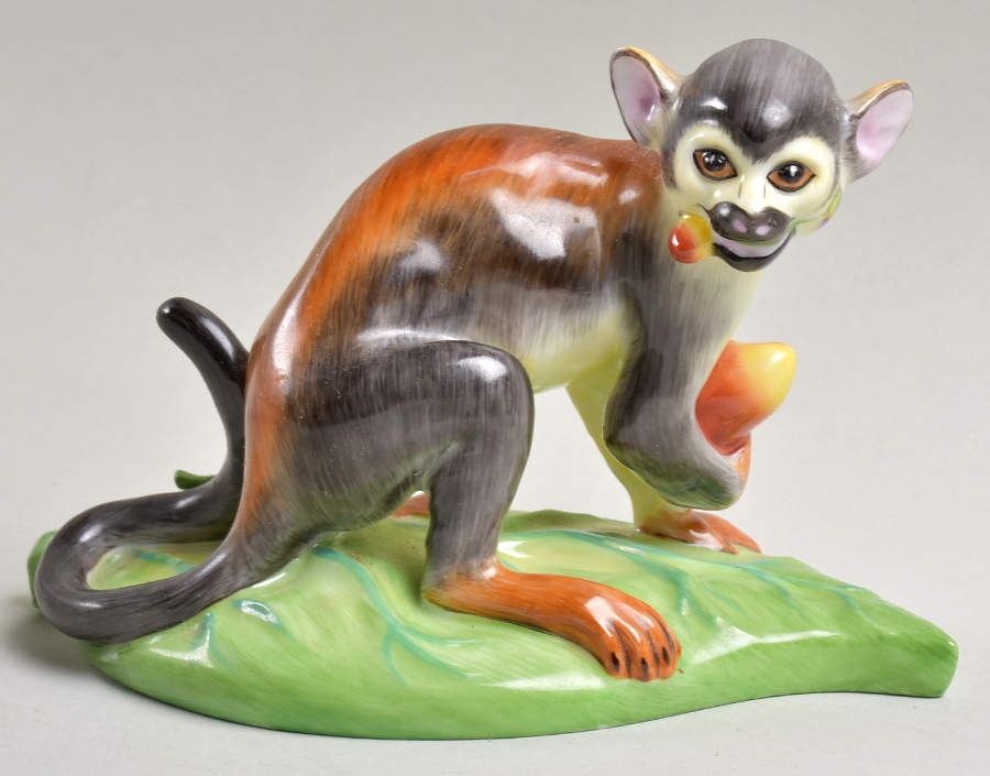 Monkey Business Figurine by Lynn Chase-1