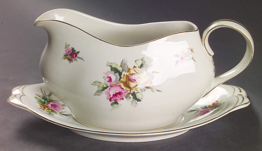 CST2 Gravy Boat & Underplate by Crescent (Japan)-1
