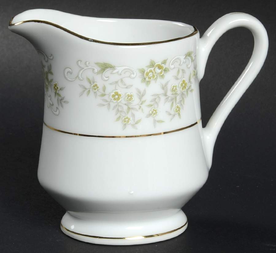 Pickadilly Creamer by Crescent (Japan)-1