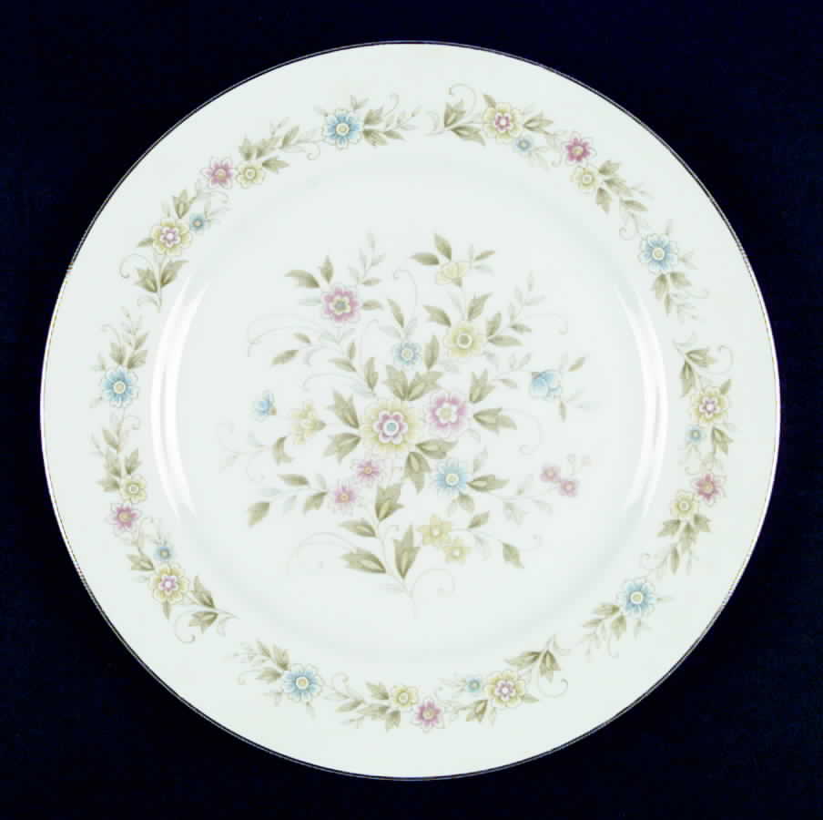 Sarasota Dinner Plate by Crescent (Japan)-1