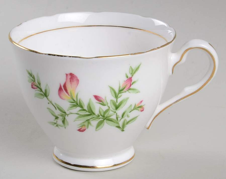 CSX2 Footed Cup by Crown Essex-1