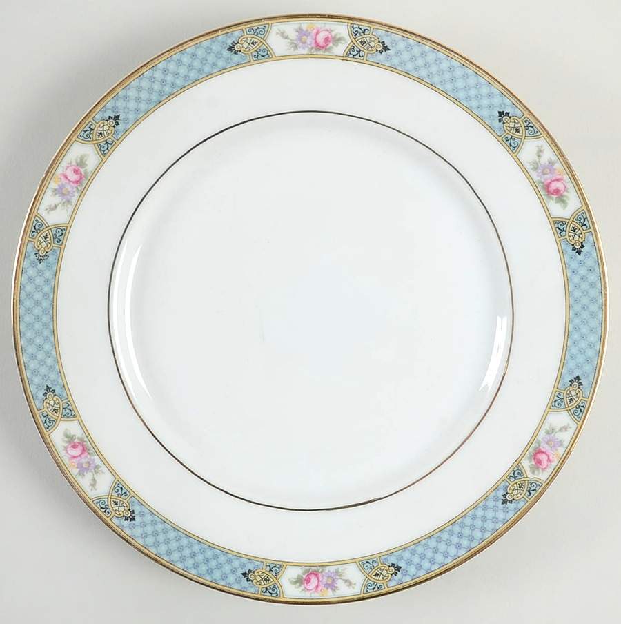2241 (Altwasser) Luncheon Plate by Carl Tielsch-1