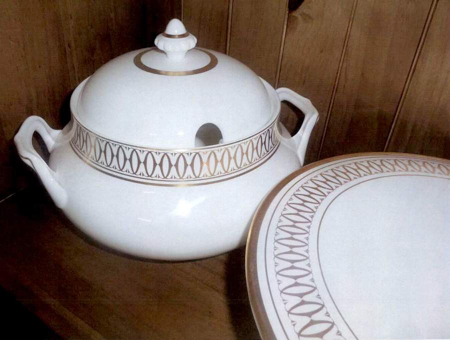 La Maison Des Must Tureen &  Lid by Cartier-1