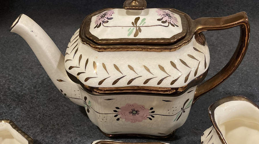 Louis XV Teapot & Lid by Cumbow-1