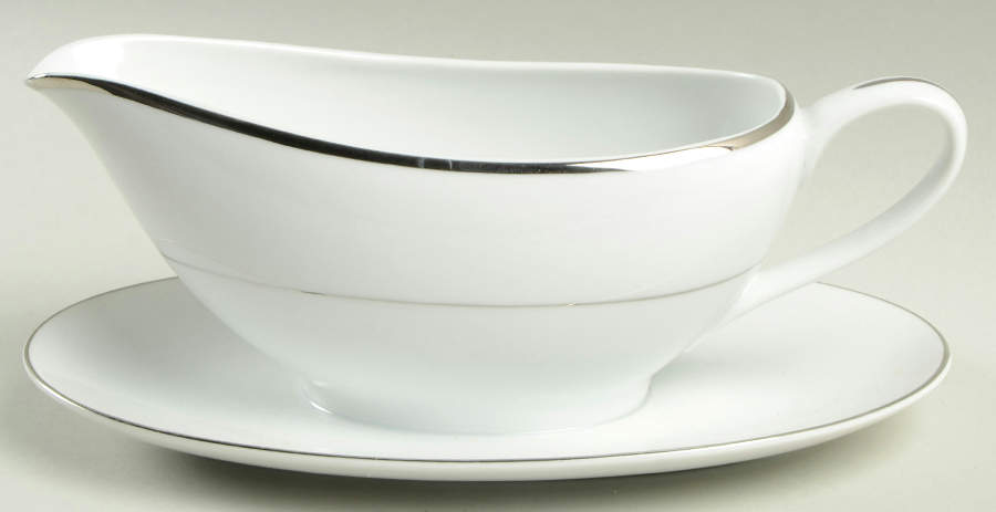 Simplicity Gravy Boat with Attached Underplate by Counselor-1
