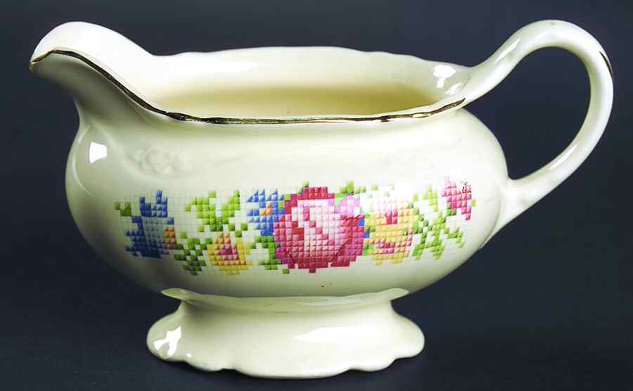 Petipoint Creamer by Cunningham & Pickett-1