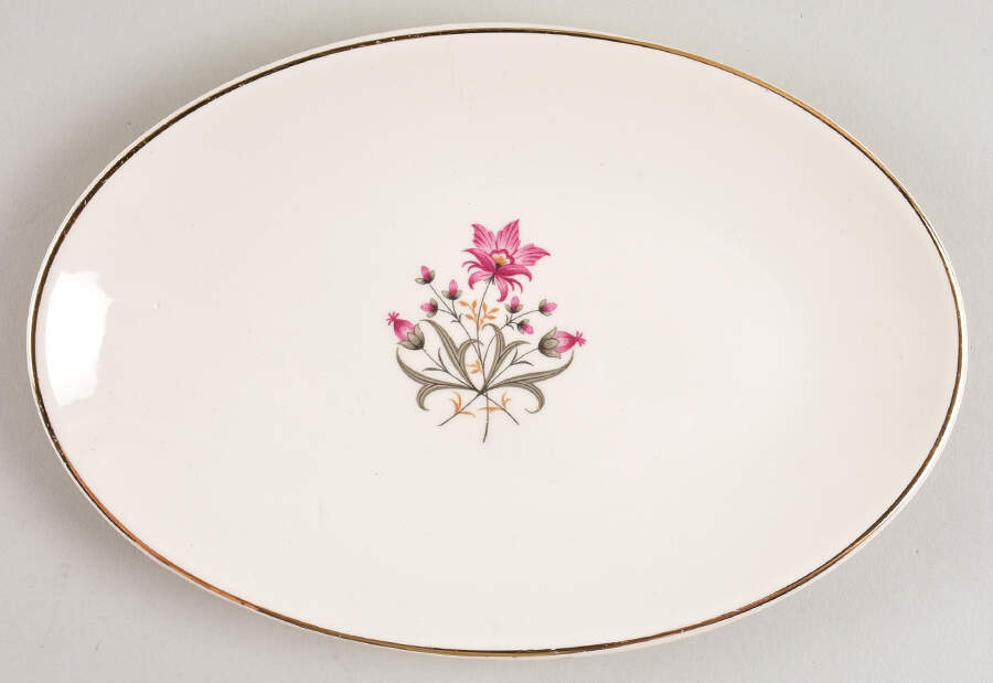 Stardust Underplate for Gravy Boat by Cunningham & Pickett-1