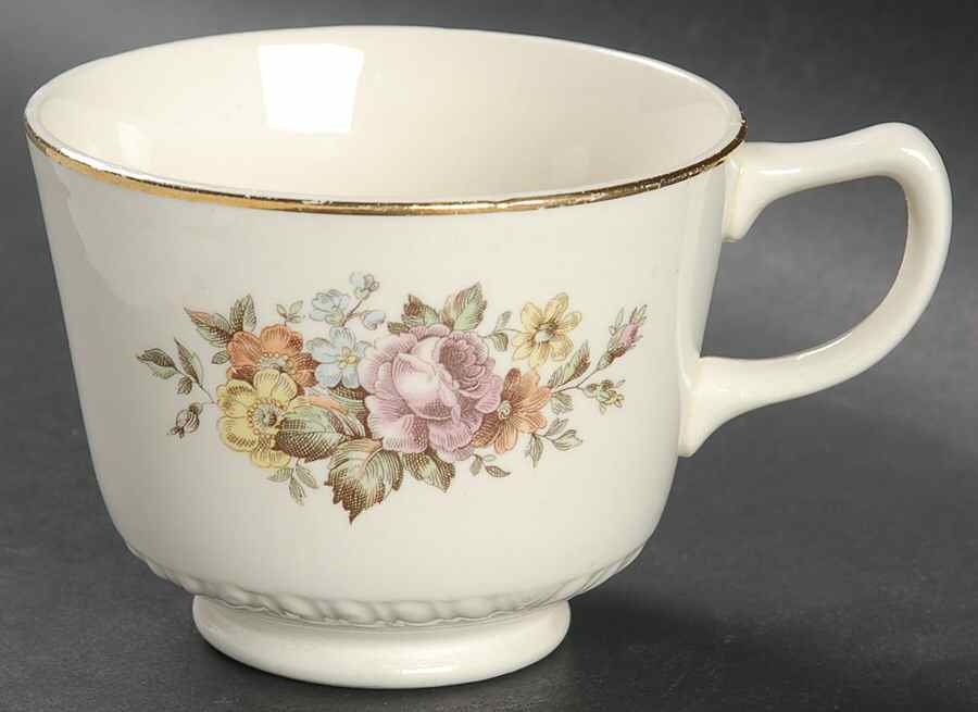 Stratford (Liberty Shape) Footed Cup by Cunningham & Pickett-1