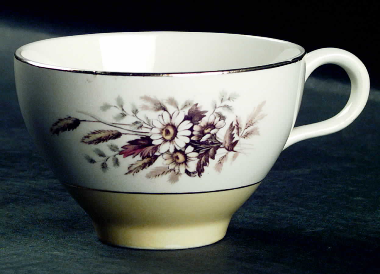 Sunglow Flat Cup by Cunningham & Pickett-1