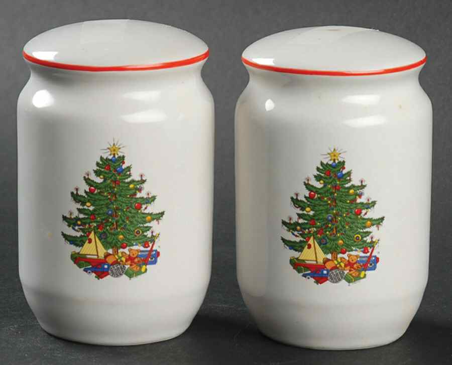 American Christmas Tree (White) Salt & Pepper Set by Cuthbertson-1