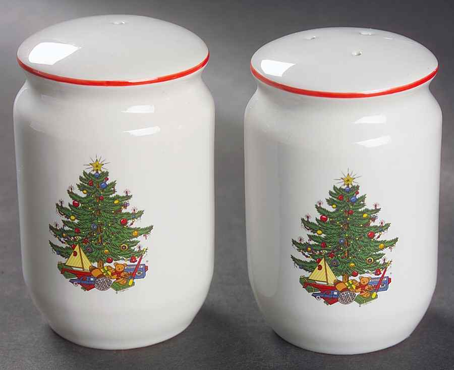 American Christmas Tree (White) Salt & Pepper Set by Cuthbertson-1