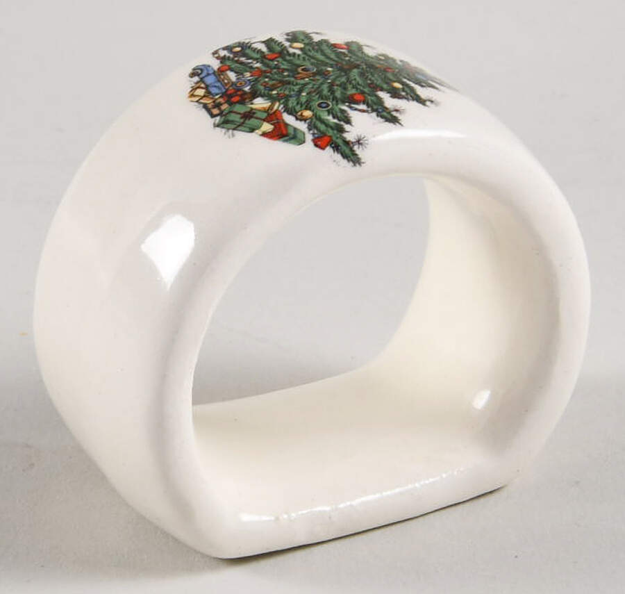 Christmas Tree (Narrow Green Band) Napkin Ring by Cuthbertson-1