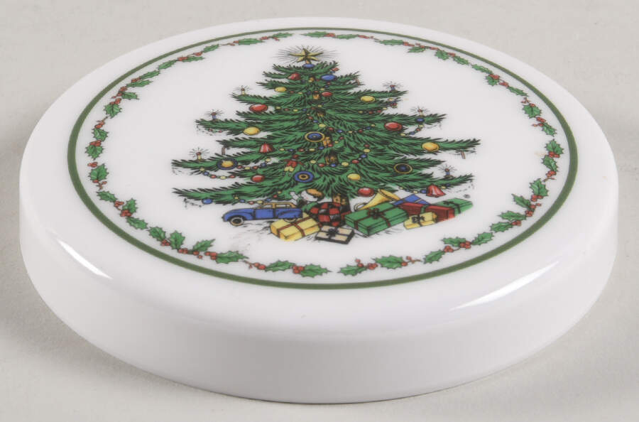 Christmas Tree (Narrow Green Band) Lid for Plastic Box for 6 Coasters by Cuthbertson-1