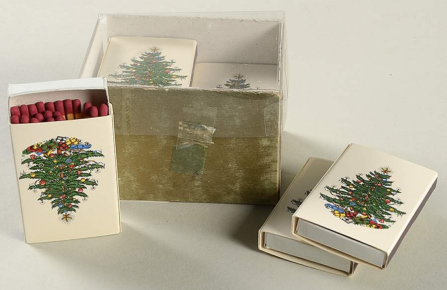Christmas Tree (Narrow Green Band) Match Box Set(10 paper boxes w/22 matches per box) by Cuthbertson-1