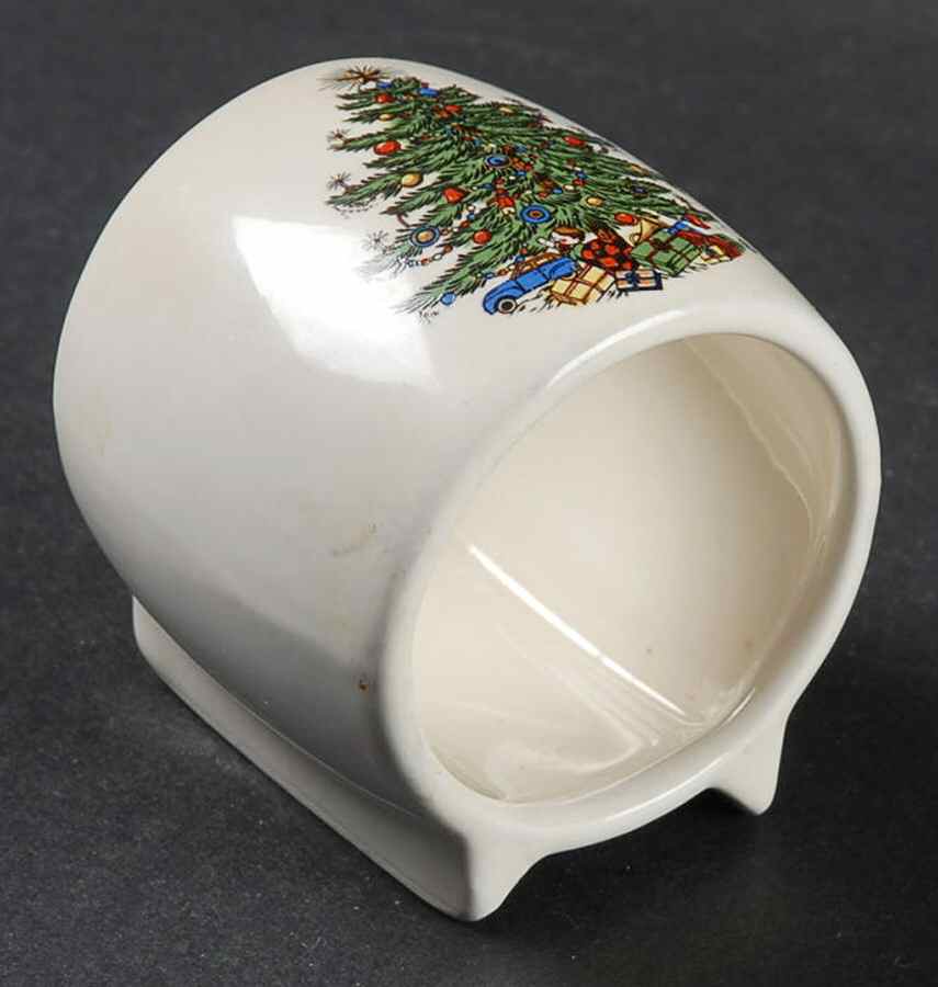 Christmas Tree (Narrow Green Band) Napkin Ring by Cuthbertson-1