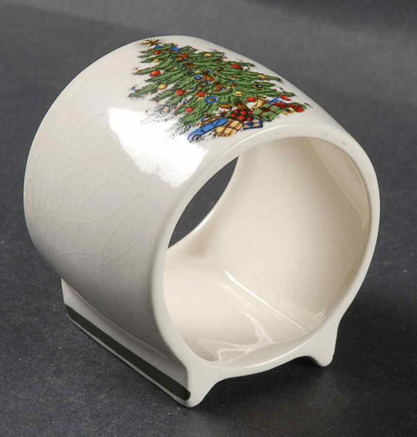 Christmas Tree (Narrow Green Band) Napkin Ring by Cuthbertson-1
