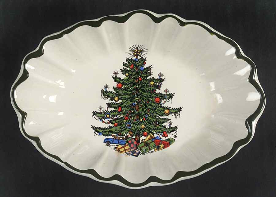 Christmas Tree (Narrow Green Band) Nut Dish by Cuthbertson-1