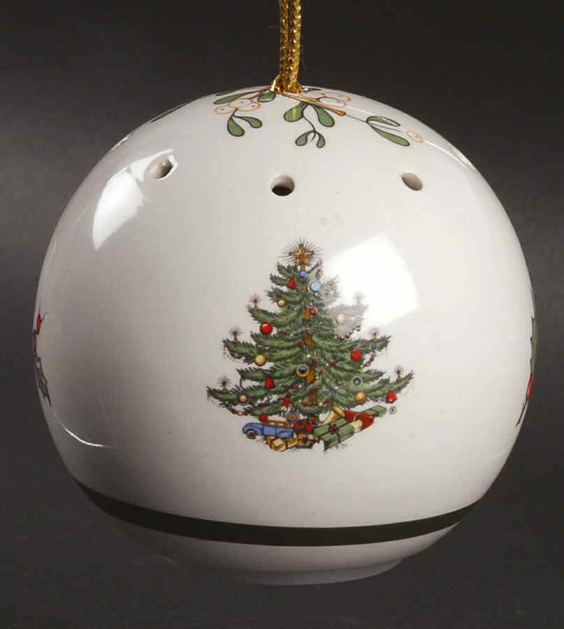 Christmas Tree (Narrow Green Band) Pommander by Cuthbertson-1