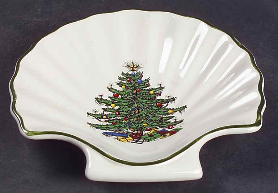 Christmas Tree (Narrow Green Band) Small Shell Shaped Dish by Cuthbertson-1