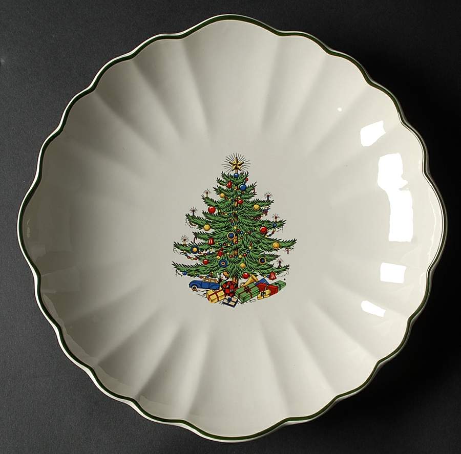 Christmas Tree (Narrow Green Band) Chip & Dip-Base Only by Cuthbertson-1