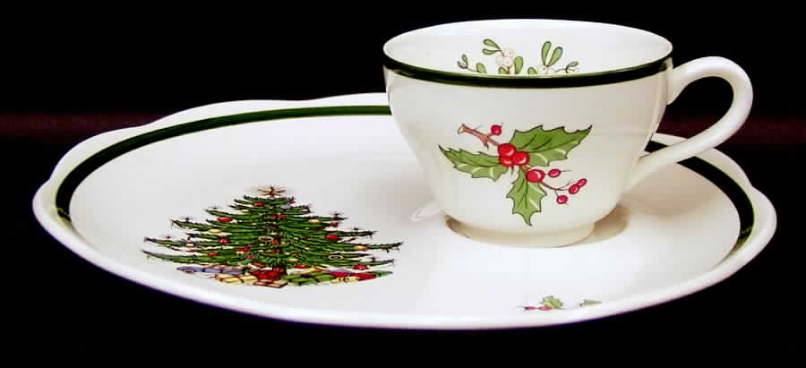 Christmas Tree (Wide Green Band) Snack Plate & Cup Set by Cuthbertson-1
