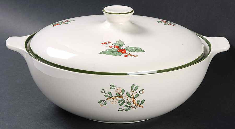 Christmas Tree (Wide Green Band) Round Covered Vegetable by Cuthbertson-1