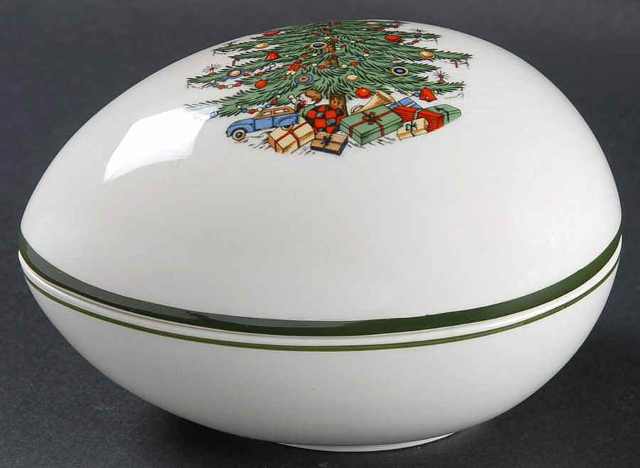 Christmas Tree (Wide Green Band) Small Egg Box & Lid by Cuthbertson-1
