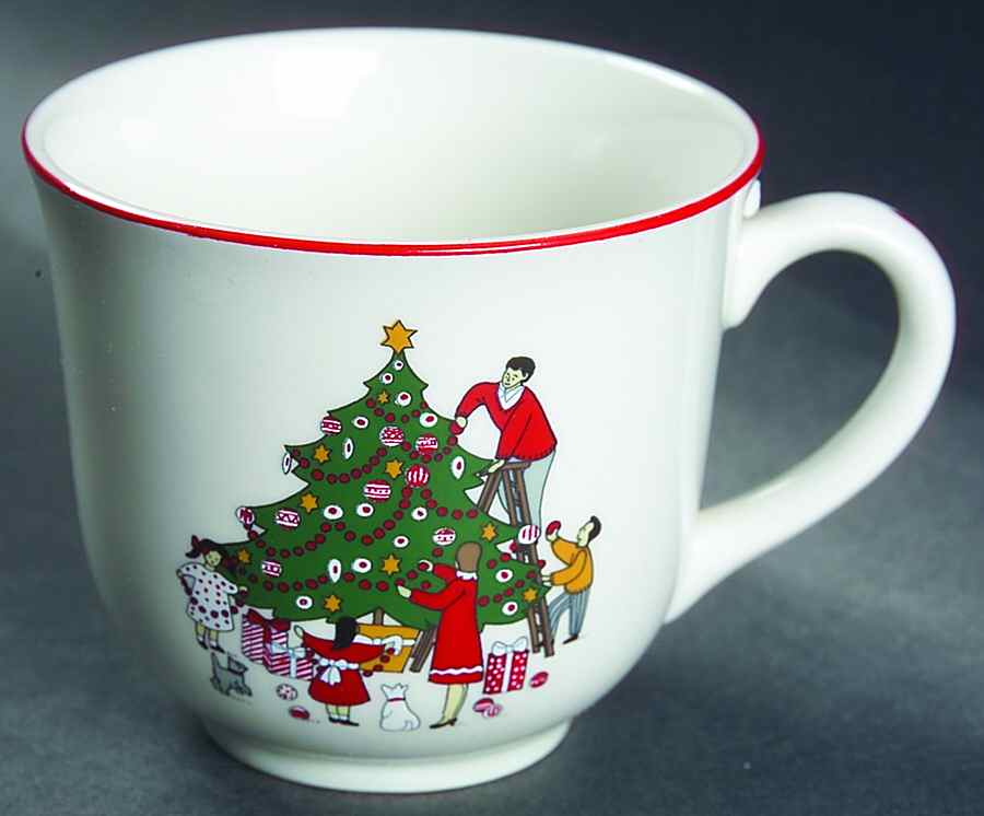 Family Christmas Flat Cup by Cuthbertson-1