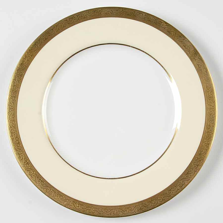 Windsor Gold Salad Plate by Caverswall-1