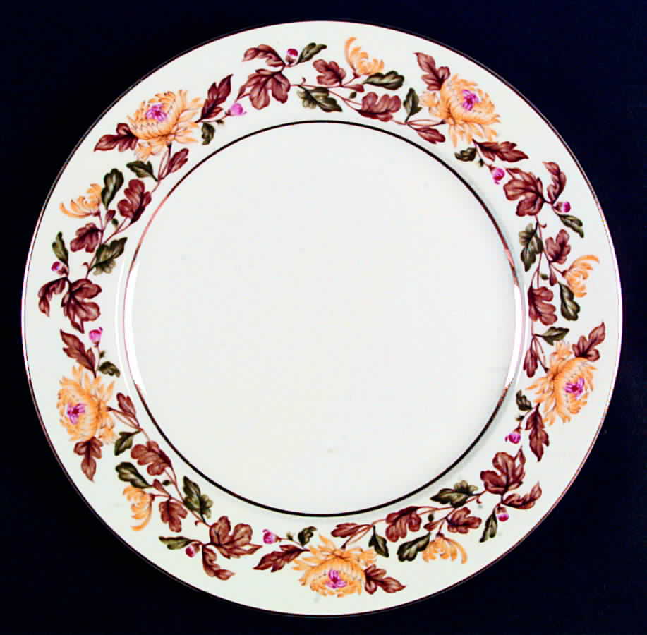 Chrysanthemum Dinner Plate by Caravel-1