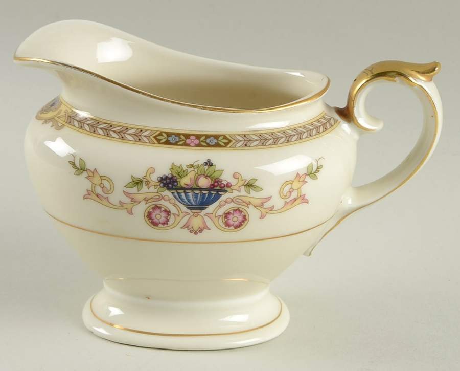 Melody Creamer by Czechia-Czechoslovakia-1