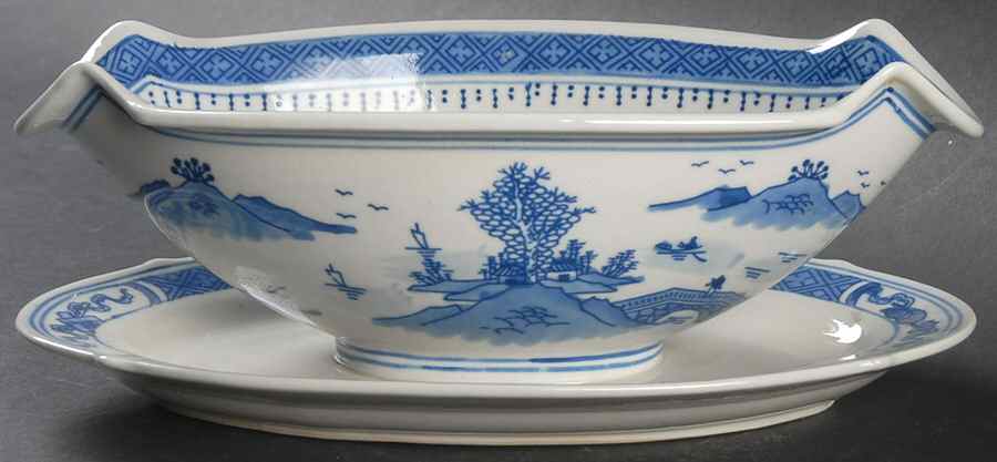 CX64 Gravy Boat with Attached Underplate by China (Made in China)-1