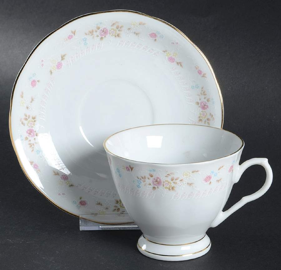 YSH20 Footed Cup & Saucer Set by Yong Sheng Porcelain-1