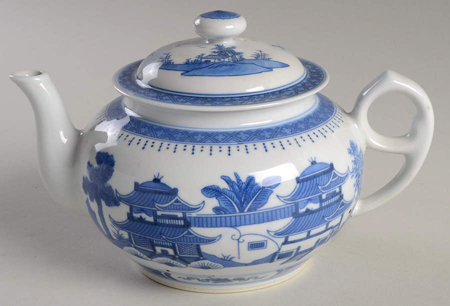 CX64 Teapot & Lid by China (Made in China)-1
