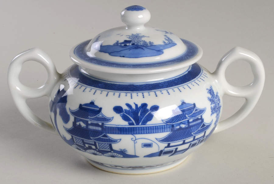 CX64 Sugar Bowl & Lid by China (Made in China)-1