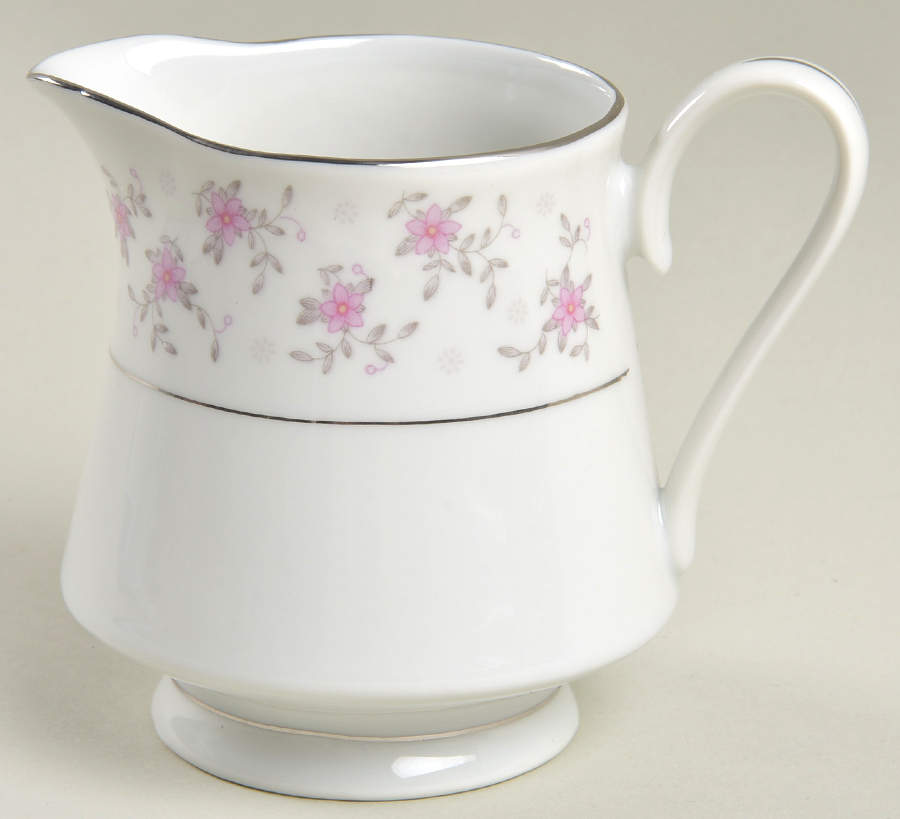 UP16 Creamer by Universal Porcelain Company-1