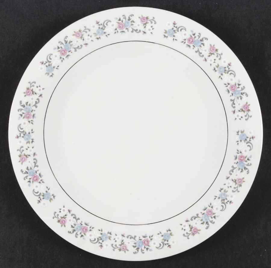 UP131 Dinner Plate by Universal Porcelain Company-1