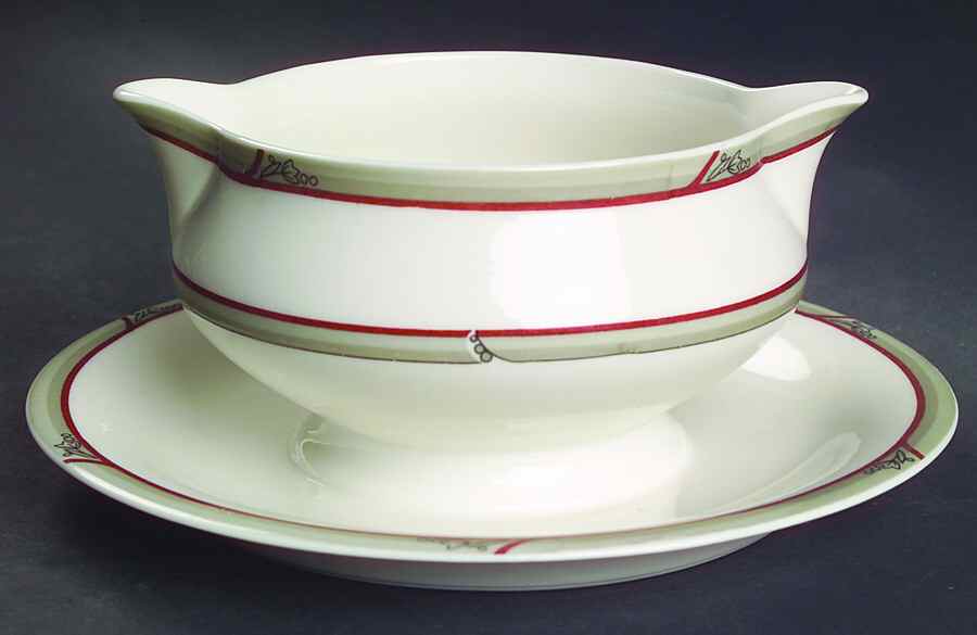 Lady Hamilton Gravy Boat with Attached Underplate by Community-1