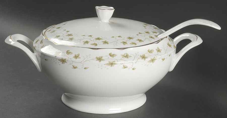 Diana Tureen & Lid w/Ladle by Cmielow (Poland)-1