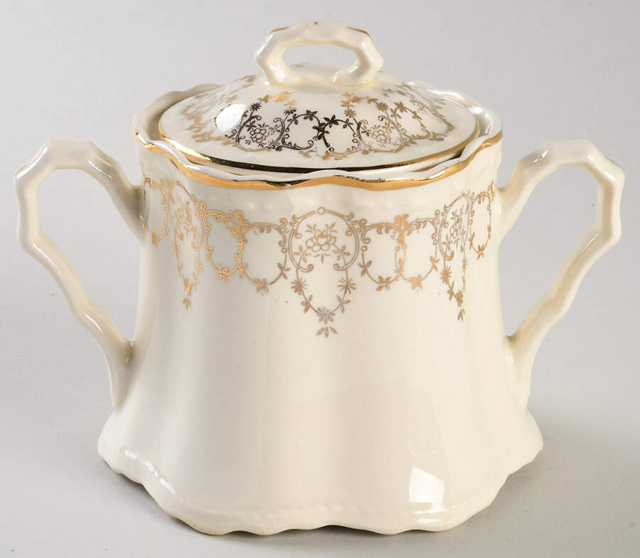 CRO107 Sugar Bowl & Lid by Crooksville-1