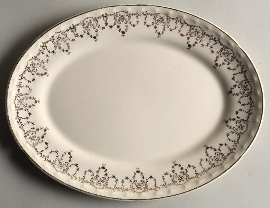 CRO107 11" Oval Serving Platter by Crooksville-1