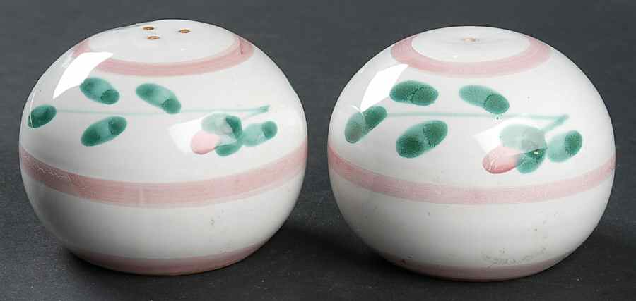 Nina Salt & Pepper Set by Caleca-1