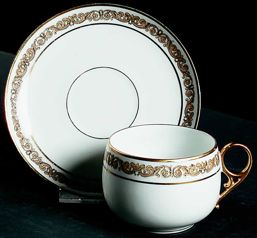 CMT18 Flat Cup & Saucer Set by Charles Martin-1