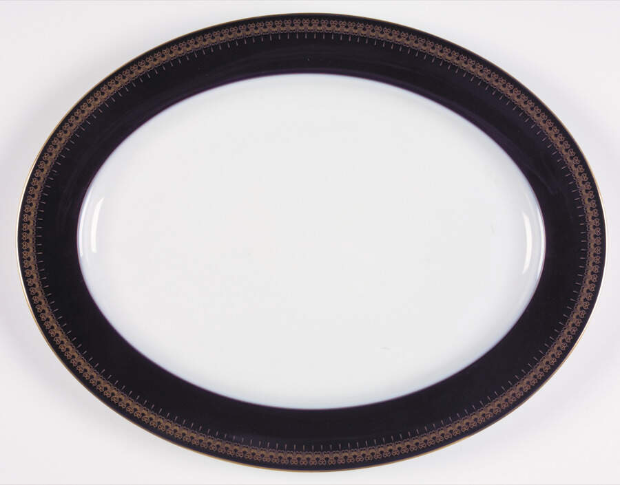 Romanov 14" Oval Serving Platter by Christineholm-1
