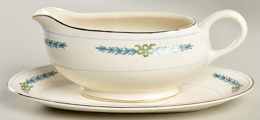 CRO112 Gravy Boat & Underplate/Relish by Crooksville-1