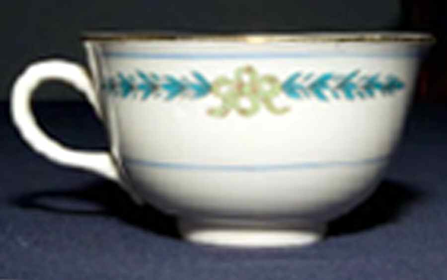 CRO112 Footed Cup by Crooksville-1