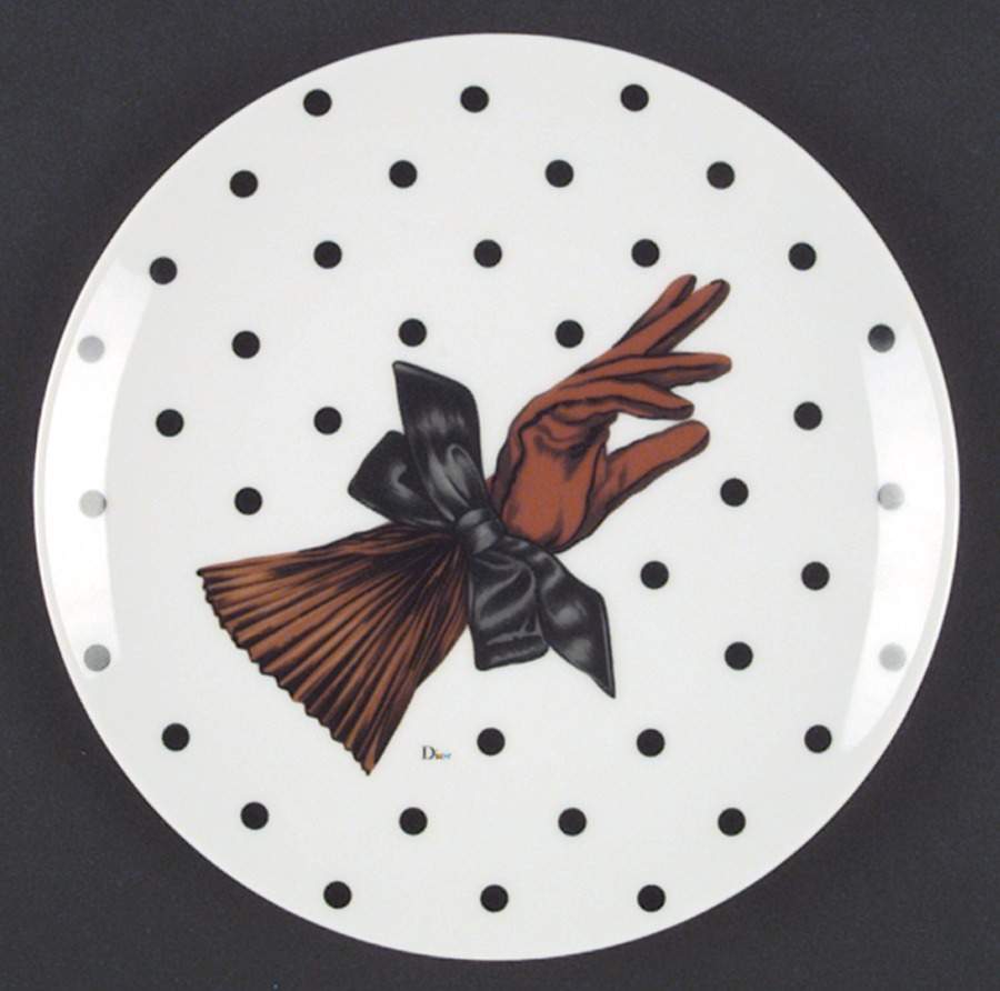 La Parisienne Dessert/Pie Plate by Christian Dior-1