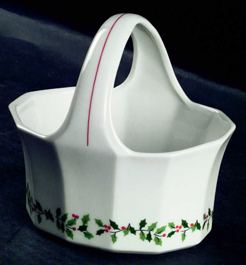Holly Ridge Small Basket by Colonial Candle-1