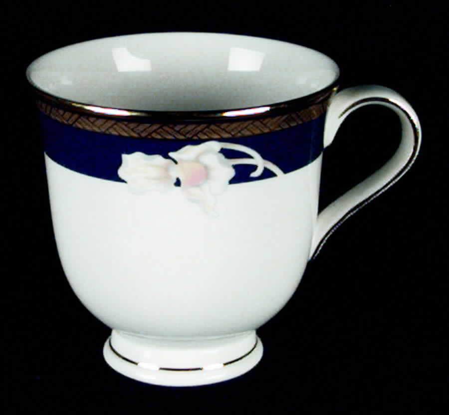 Royal Orchid Footed Cup by Christineholm-1